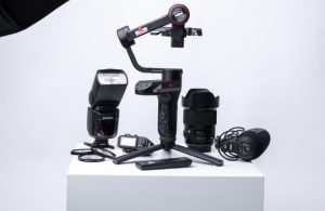 Leia mais sobre o artigo Watching Their Dust: Photographing Players in Pollination